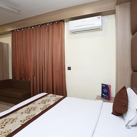 Capital O 5663 Gs Inn Chinhat Ngoại thất bức ảnh
