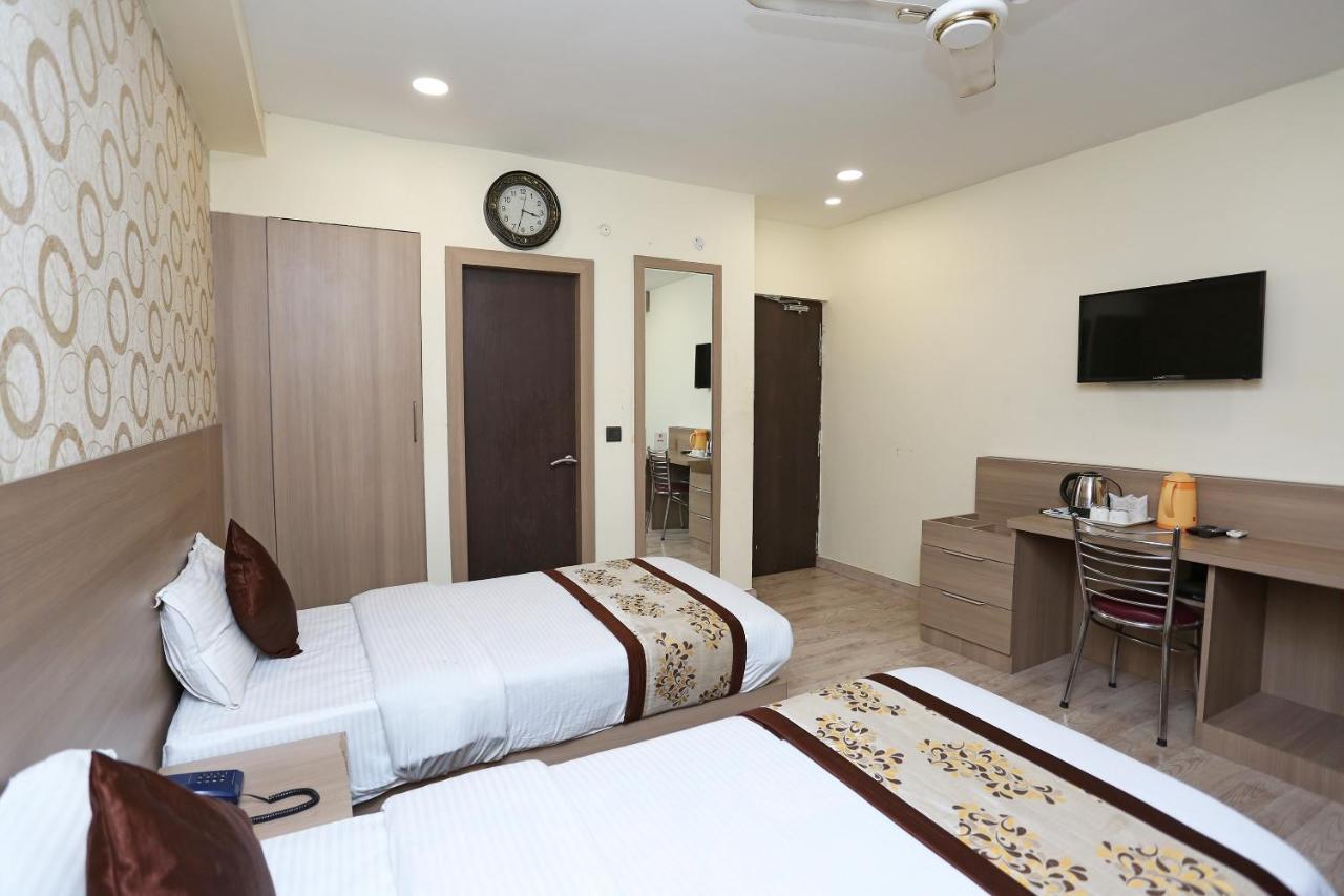 Capital O 5663 Gs Inn Chinhat Ngoại thất bức ảnh