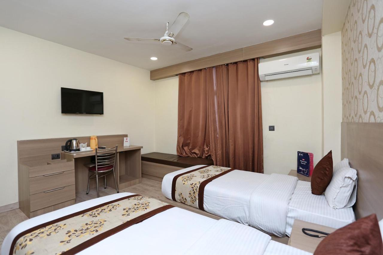 Capital O 5663 Gs Inn Chinhat Ngoại thất bức ảnh
