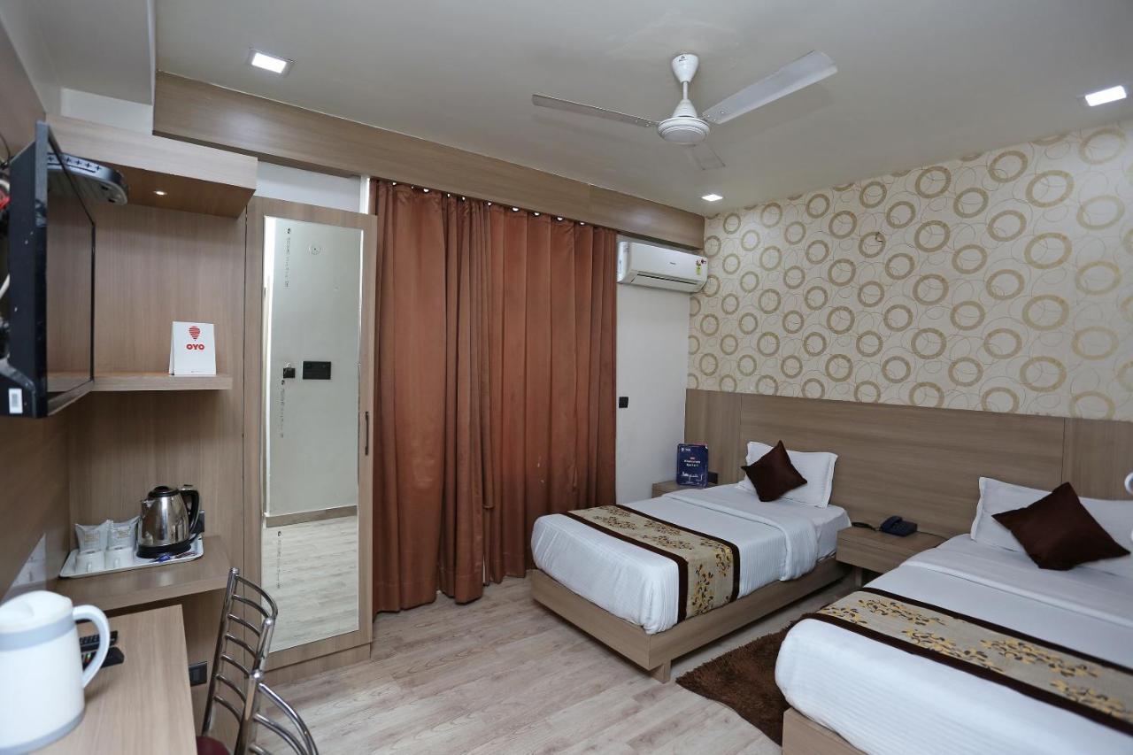 Capital O 5663 Gs Inn Chinhat Ngoại thất bức ảnh