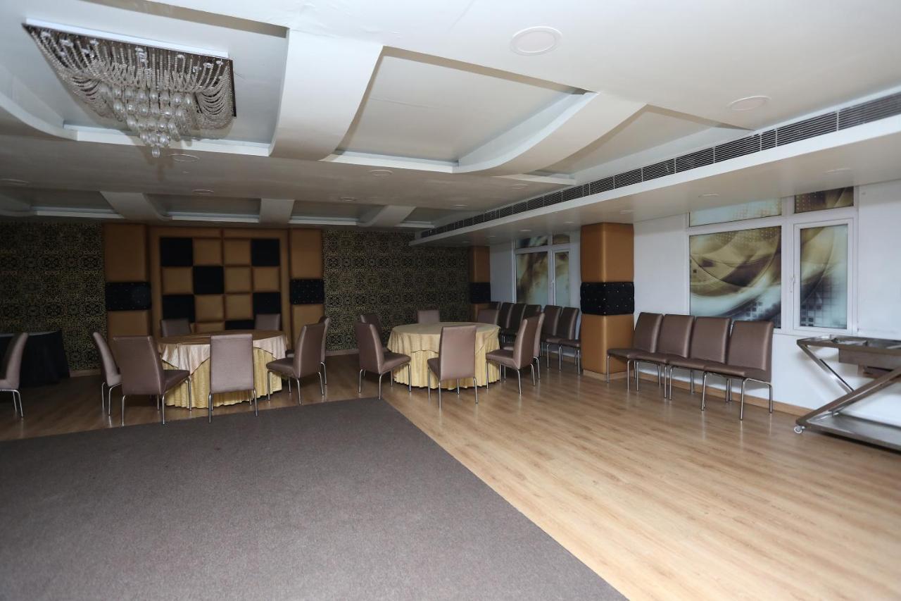 Capital O 5663 Gs Inn Chinhat Ngoại thất bức ảnh