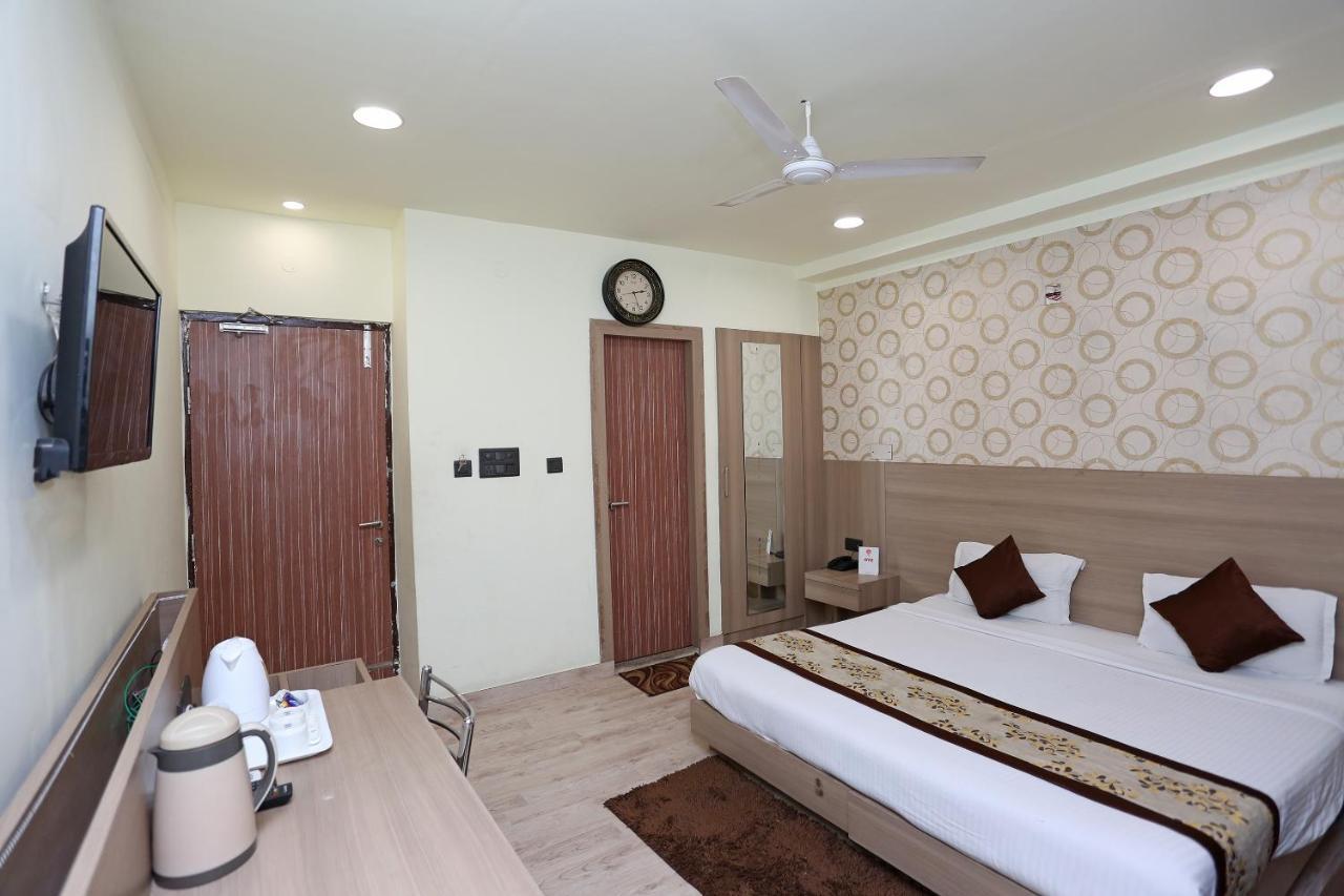 Capital O 5663 Gs Inn Chinhat Ngoại thất bức ảnh