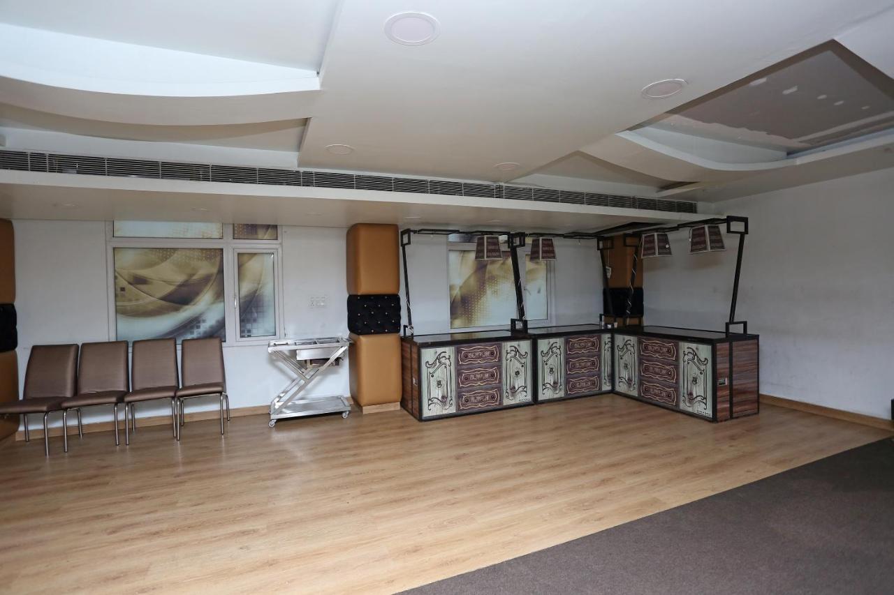 Capital O 5663 Gs Inn Chinhat Ngoại thất bức ảnh
